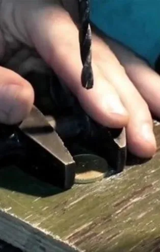 Bozuk paralardan öyle bir şey yaptı ki...