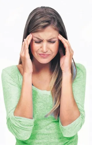 Gündelik yaşamın en büyük düşmanlarından biri olan migren ihmale gelmiyor