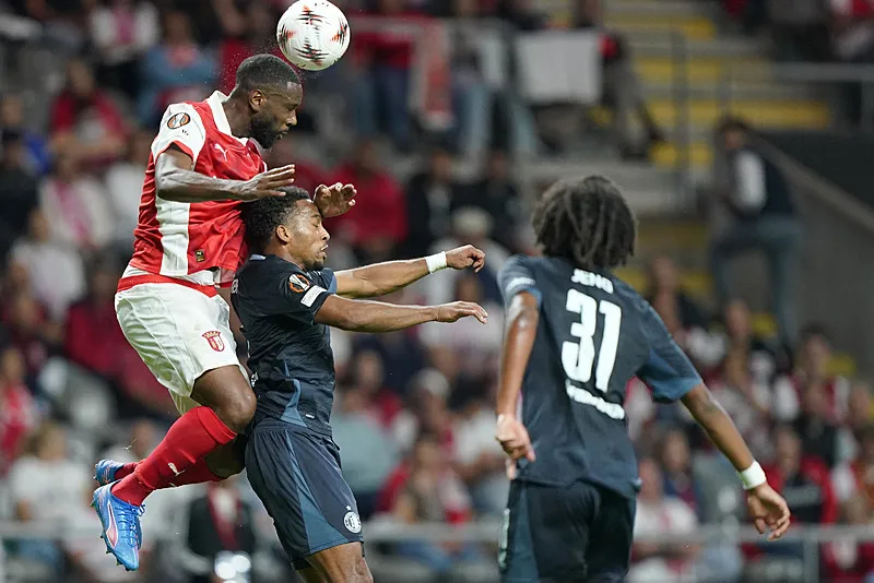 Fenerbahçe ve Galatasaray'ın yıldız futbolcu için transfer savaşı! - 21