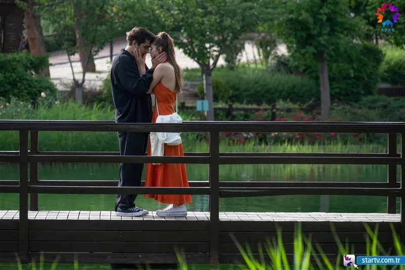 yali-capkinini-sah-mat-edecek-veda-senaryo-tepetaklak-olacak-1723032510234.jpg Senaryo tepetaklak olacak! Yalı Çapkını'nı şah mat edecek ayrılık iddiası-5