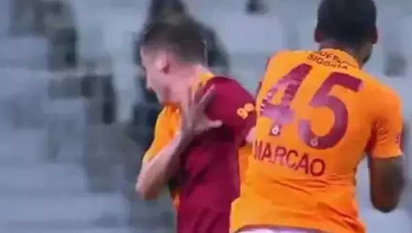 Galatasaraylı taraftarlar sosyal medyada kızgınlıklarını dile getirdi: Kerem'in zemin kadar değeri yok mu?-5