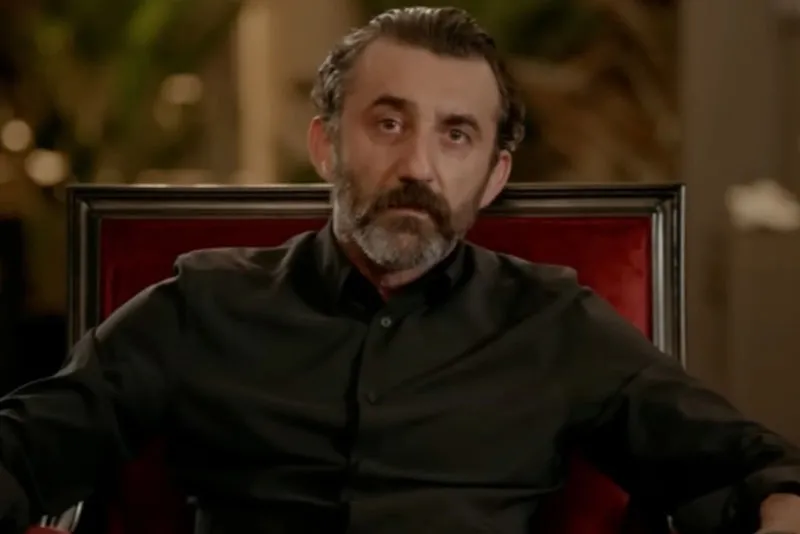 Kuruluş Orhan’ın Flavius’u Şükrü Özyıldız’ın fenomen kardeşini gören şaşıp kaldı! - 30