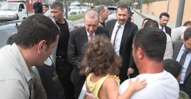 Başkan Erdoğan İstanbul’da! Bakkal ziyareti yaptı çocuklara oyunca dağıttı