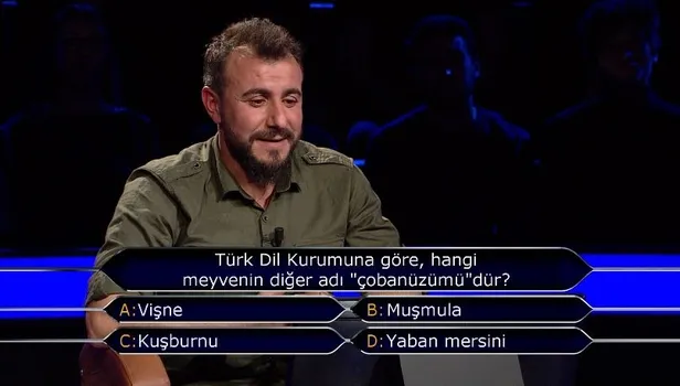 Milyoner'e damga vuran soru! Türk Dil Kurumuna göre hangi meyvenin diğer adı çobanüzümüdür?