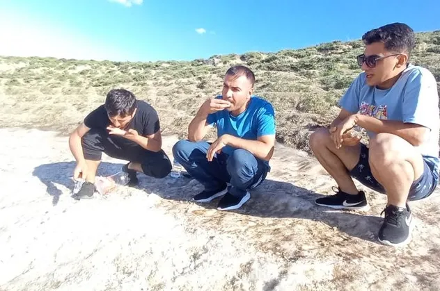 Bitlis'te yaz ortasında kar keyfi