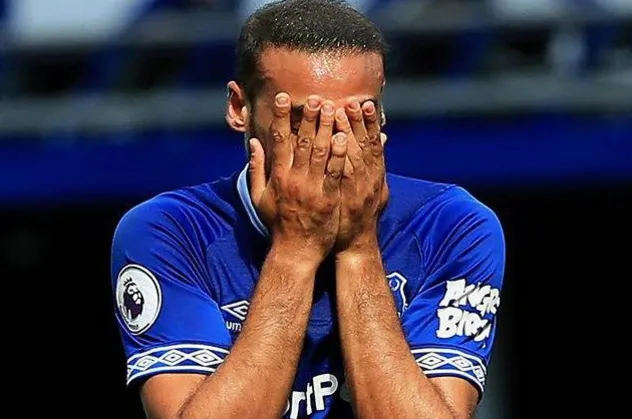 Cenk Tosun'a büyük şok! Bunu hiç beklemiyordu...