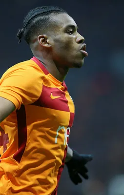 Galatasaray'ın yıldızına dev kanca!