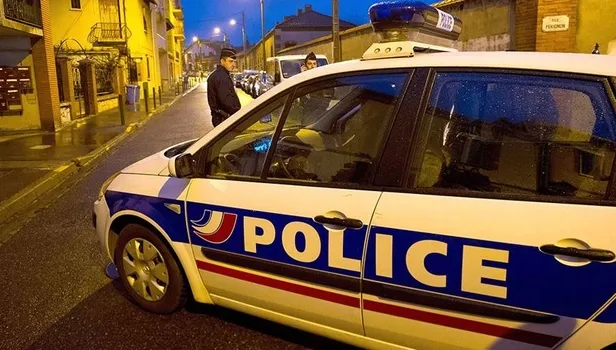 Fransa'da cami önünde silahlı saldırı: 2 yaralı