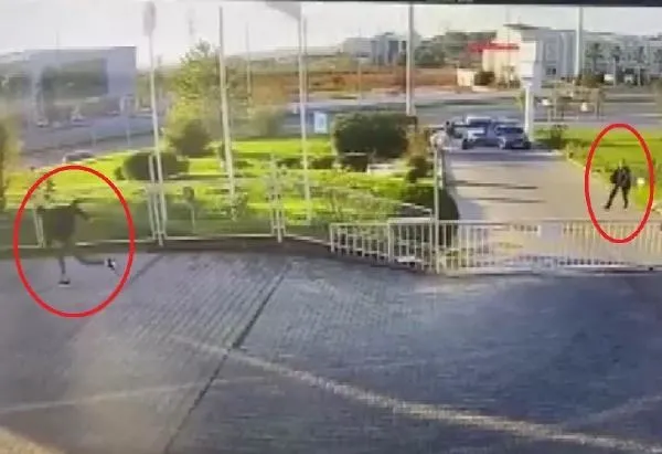 SON DAKİKA: Bursa'da nefes kesen kovalamaca: Şüphelinin sakladığı poşetten 1 kilo uyuşturucu çıktı-2