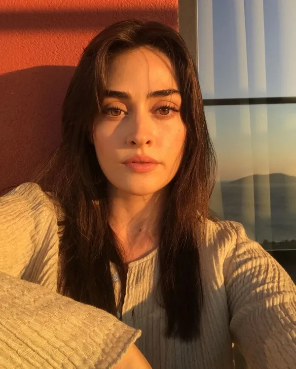 esra-bilgic-sohret-hastaligina-yakalandi-istedigi-marka-vitamin-gelmeyince-bakin-ne-yapti-1635628355747.jpg Esra Bilgiç şöhret hastalığına yakalandı! İstediği marka vitamin gelmeyince bakın ne yaptı-4