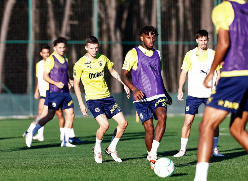 FENERBAHÇE HABERLERİ | İsmail Kartal'dan 3 yıldıza neşter! Sınıfta kaldılar - 8