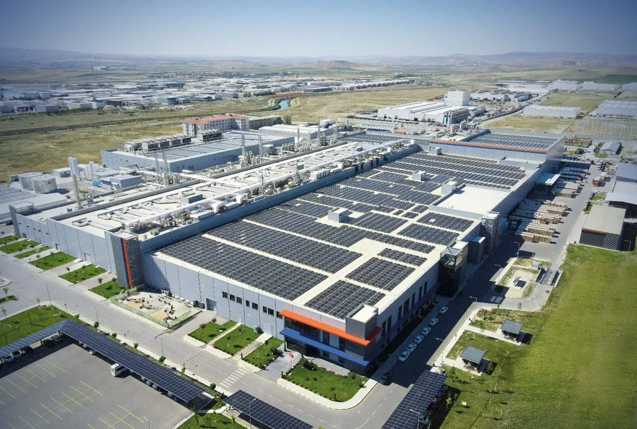 Güneş hücresi üretim tesisi yükleniyor!