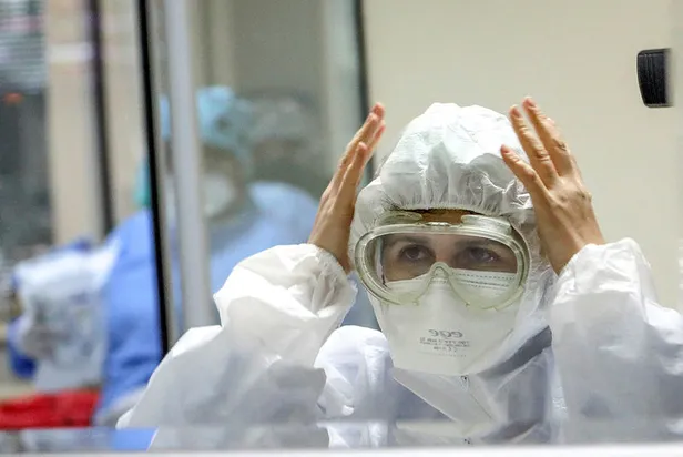 Dünyayı şoke eden olay! Avustralya'da Corona virüse çare diye bakın ne satmışlar!-7