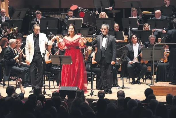 İzmir’de dev konser!