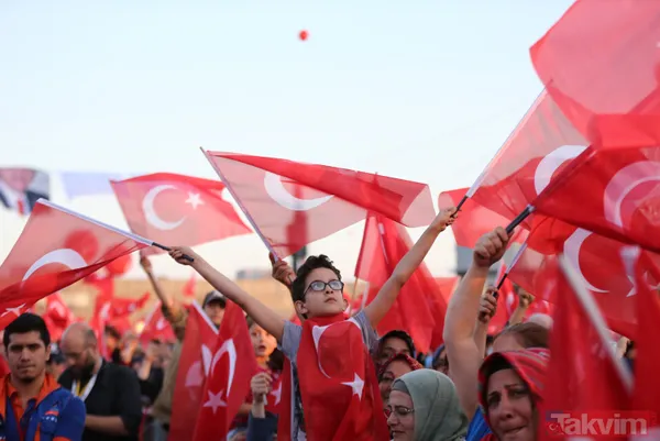 15 Temmuz'un 3. yıl dönümünde Türkiye yeniden meydanlarda! Asım'ın nesli ayakta - 12