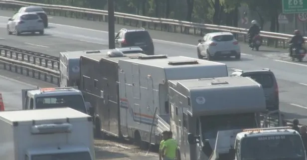 Karavanların zincirleme kazası! Trafik kilit