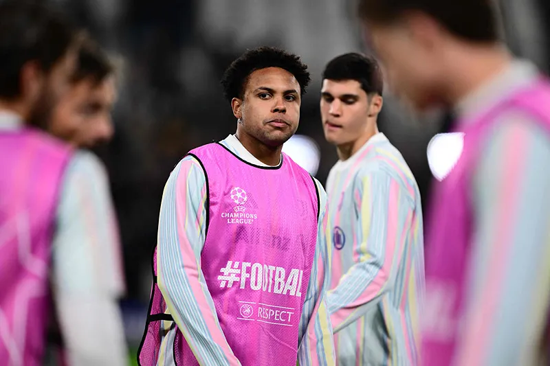 Fenerbahçe'den tarihe geçecek dev transfer! Rekor ve iki imza yolda - 15