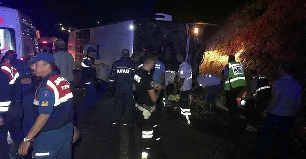 Karaman’da yolcu otobüsü devrildi! Çok sayıda yaralı var