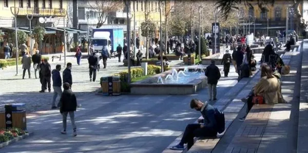 Sağlık Bakanlığı vaka haritasında çok yüksek risk grubundaydı! Trabzon'da korkutan görüntüler!-6