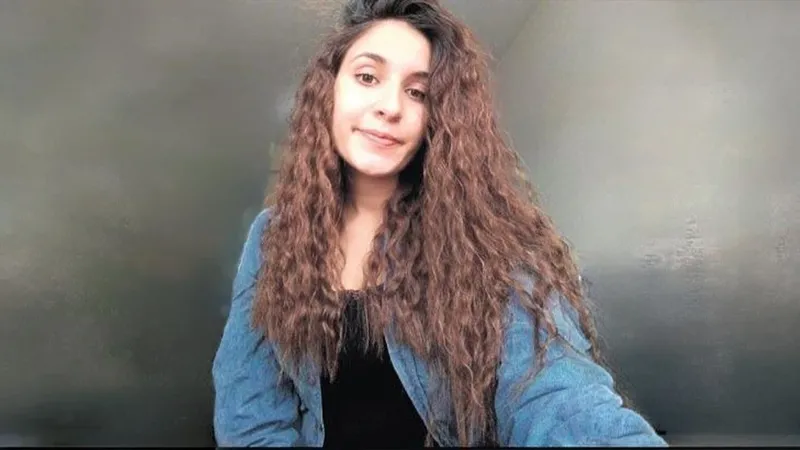 gulistan-doku-sorusturmasinda-mustafa-turkay-sonel-ile-koruma-memuru-adliyeye-sevk-edildi-1776462305082.jpeg Gülistan Doku soruşturmasında eski valinin oğlu adliyeye sevk edildi-3