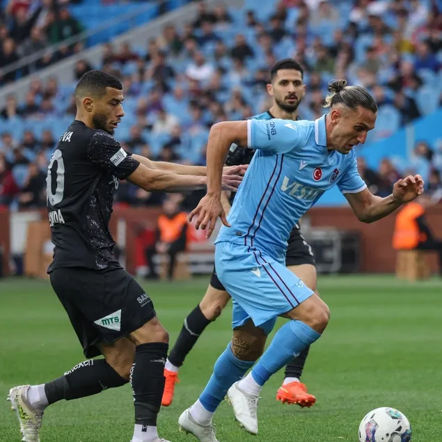 Trabzonspor Adana Demirspor’u farklı geçti!