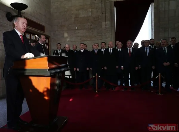 Devlet erkanı Atatürk'ü anma töreni için Anıtkabir'de - 28