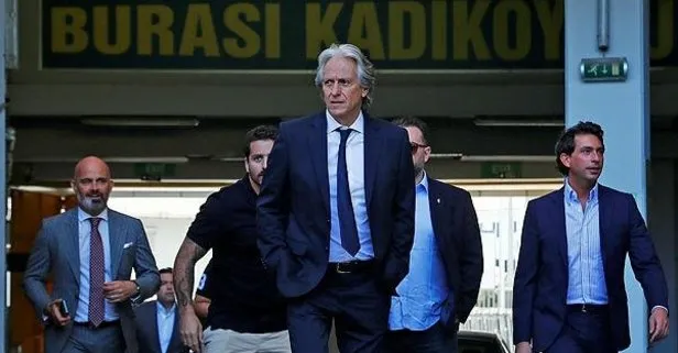 Fenerbahçe’nin yeni teknik direktörü Jorge Jesus Kadıköy’e ayak bastı