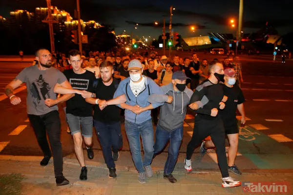 Seçimleri Lukaşenko kazandı! Belarus karıştı! Sokaklar savaş alanı - 30