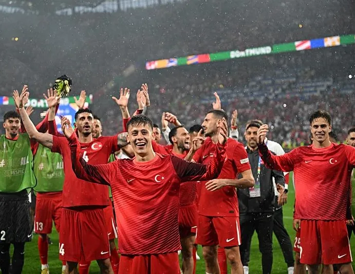 Bizim çocuklar Galler’de zafer peşinde