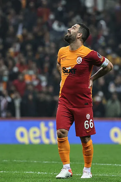 ozel-haber-i-ikisi-de-euro-2008de-parlamisti-arda-turan-kayiplara-karisti-modric-yukseliste-1649845104012.jpg Özel Haber I İkisi de Euro 2008'de parlamıştı! Arda Turan kayıplara karıştı Modric yükselişte-3