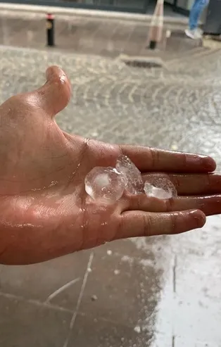 Eskişehir’de ceviz büyüklüğünde dolu!