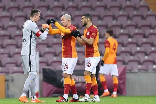 220-gun-sonra-formasina-kavusan-galatasarali-fernando-musleradan-itiraf-dun-gece-uyuyamadim-1611169779865.jpeg