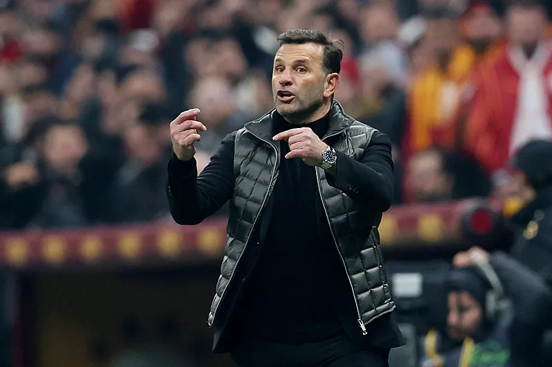 Galatasaray'da veda zamanı! Yıldız futbolcularla yollar ayrılacak - 13