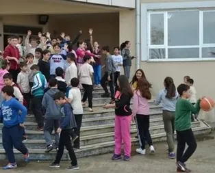 27 Eylül Sakarya Valiliği son dakika deprem tatili var mı? Sakaryada okullar tatil mi? MEB açıklaması