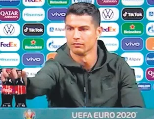 Linçle kol ’kola’