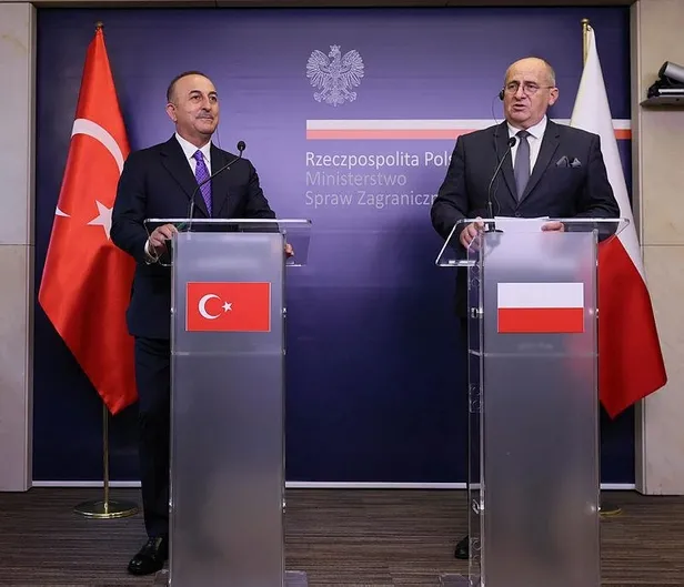 disisleri-bakani-cavusoglundan-yunanistan-ve-guney-kibris-rum-kesimine-gonderme-diplomasi-tukendigi-zaman-sahaya-iniyoruz-1633366280678.jpeg Dışişleri Bakanı Çavuşoğlu'ndan Yunanistan ve Güney Kıbrıs Rum Kesimi'ne gönderme: Diplomasi tükendiği zaman sahaya iniyoruz-2