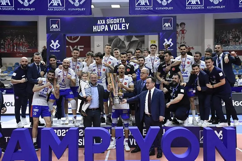 Kupa Voley'in en çok kazananı Halkbank, bir kez daha mutlu sona ulaştı-3