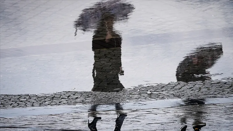 yogun-kar-yagisi-ve-firtina-kapida-mgmden-21-ile-sari-kod-uyarisi-sicakliklar-sifirin-altina-iniyor-1772172266111.jpg Yoğun kar yağışı ve fırtına kapıda! MGM’den 21 ile sarı kod uyarısı: Sıcaklıklar sıfırın altına iniyor-10