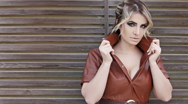 Meryem Sevilen kimdir? Meryem Sevilen kaç yaşında, nereli, şarkıları neler?-4