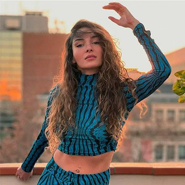 Destan’ın yıldızı Ebru Şahin’in ünü 5 kıtaya yayıldı! O ödüle aday gösterildi