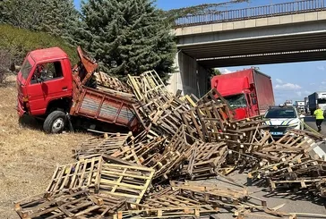 Bursa otoyolunda kaza: 1 ölü, 1 ağır yaralı