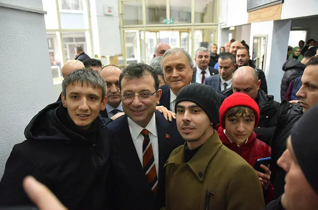 İstanbul Büyükşehir Belediyesi Başkanı olduğunu unutan Ekrem İmamoğlu'na büyük kapak! İstanbullu İmamoğlu'nu fena tiye aldı