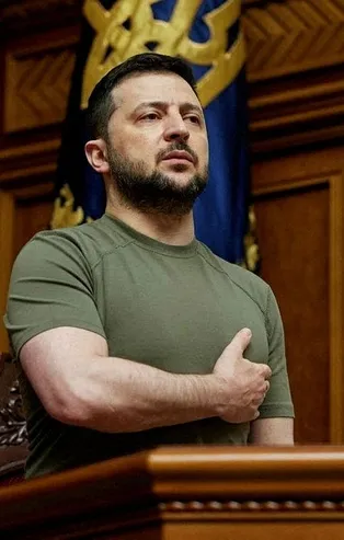 Ukrayna Devlet Başkanı Zelenskiy: Rusya Donbas'ı cehenneme çevirdi