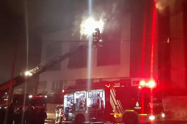 Son dakika: İstanbul Esenyurt'ta bir fabrikada yangın çıktı