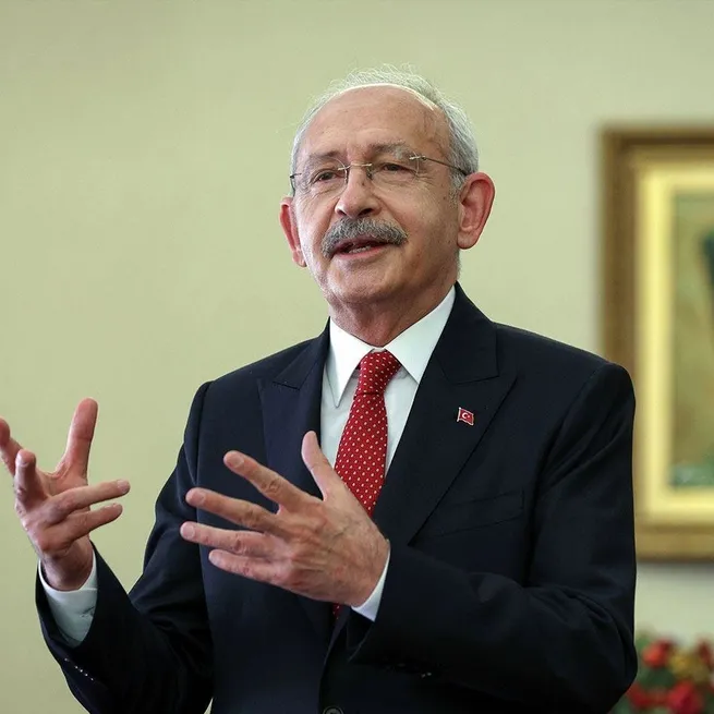 Ekremci fondaş medyanın temsilcisi Oda Tv’den Kılıçdaroğlu’na ağır itham: Rüşvetçilerle iş tutuyor