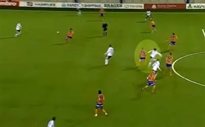 Dünya bu tekmeyi konuşuyor!