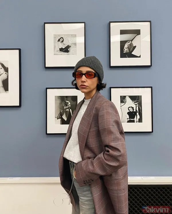 11 aylık evliliğini bitiren Zeynep Bastık sosyal medyanın gündemde! Sütyenin üzerine giydiği sabahlığıyla paylaştı! "Hazır gibiyim..." - 6