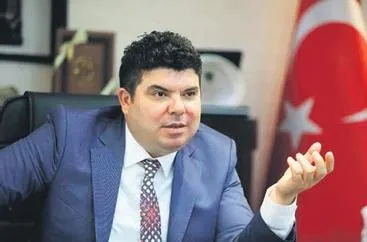 İzmir Buca'da vatandaşlar, çöpler yüzünden belediyeye isyan bayrağını açtı-1