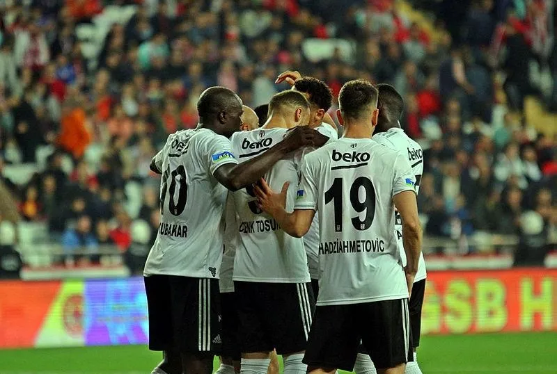 Kartal’ın zirve aşkı