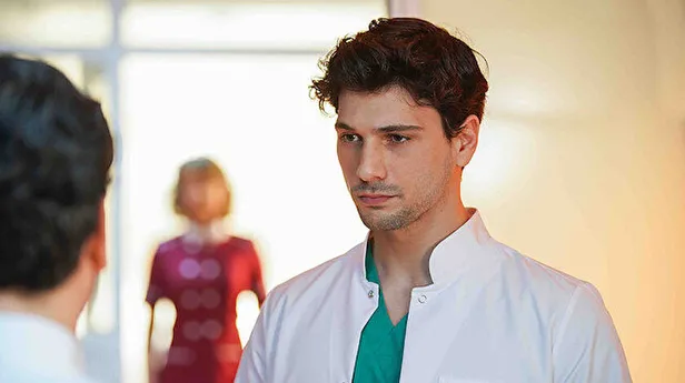 kasaba-doktoru-nerede-cekiliyor-ulucinar-hastanesi-gercekte-var-mi-nerede-kasaba-doktoru-dizisi-uyarlama-mi-1649427769293.jpg Kasaba Doktoru nerede çekiliyor? Uluçınar Hastanesi gerçekte var mı, nerede? Kasaba Doktoru dizisi uyarlama mı?-3